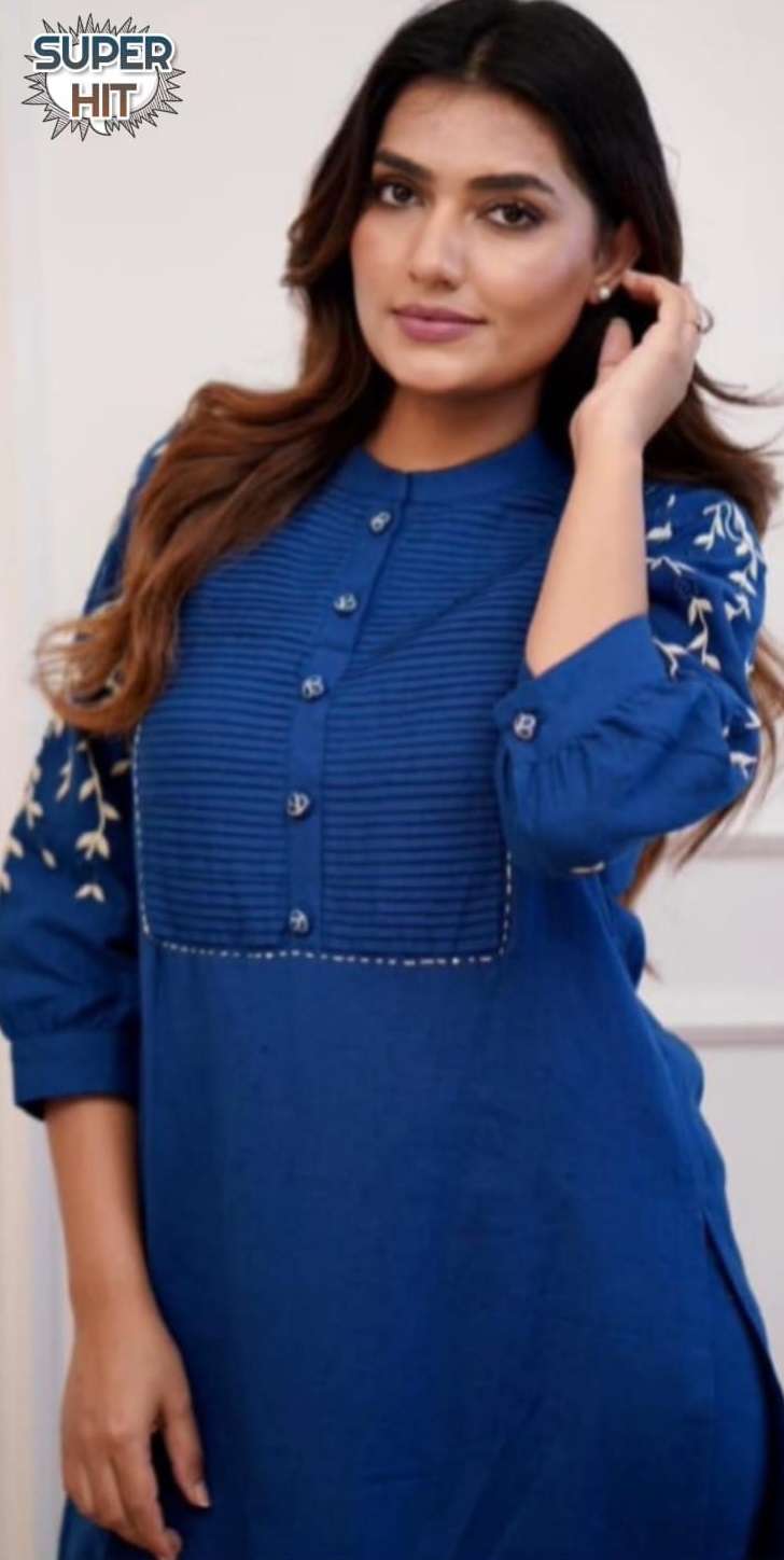 GET PARFECT CLASSY LOOK  CO-ORD SET BY READY WEAR